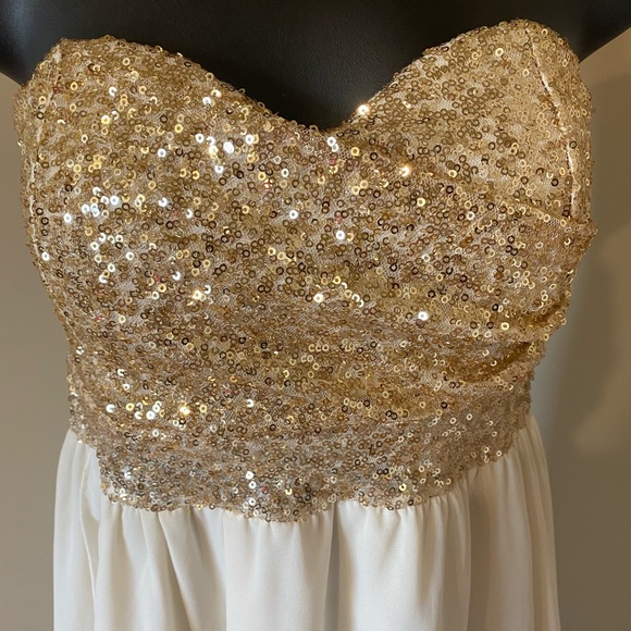 Dress - Picture 6 of 15